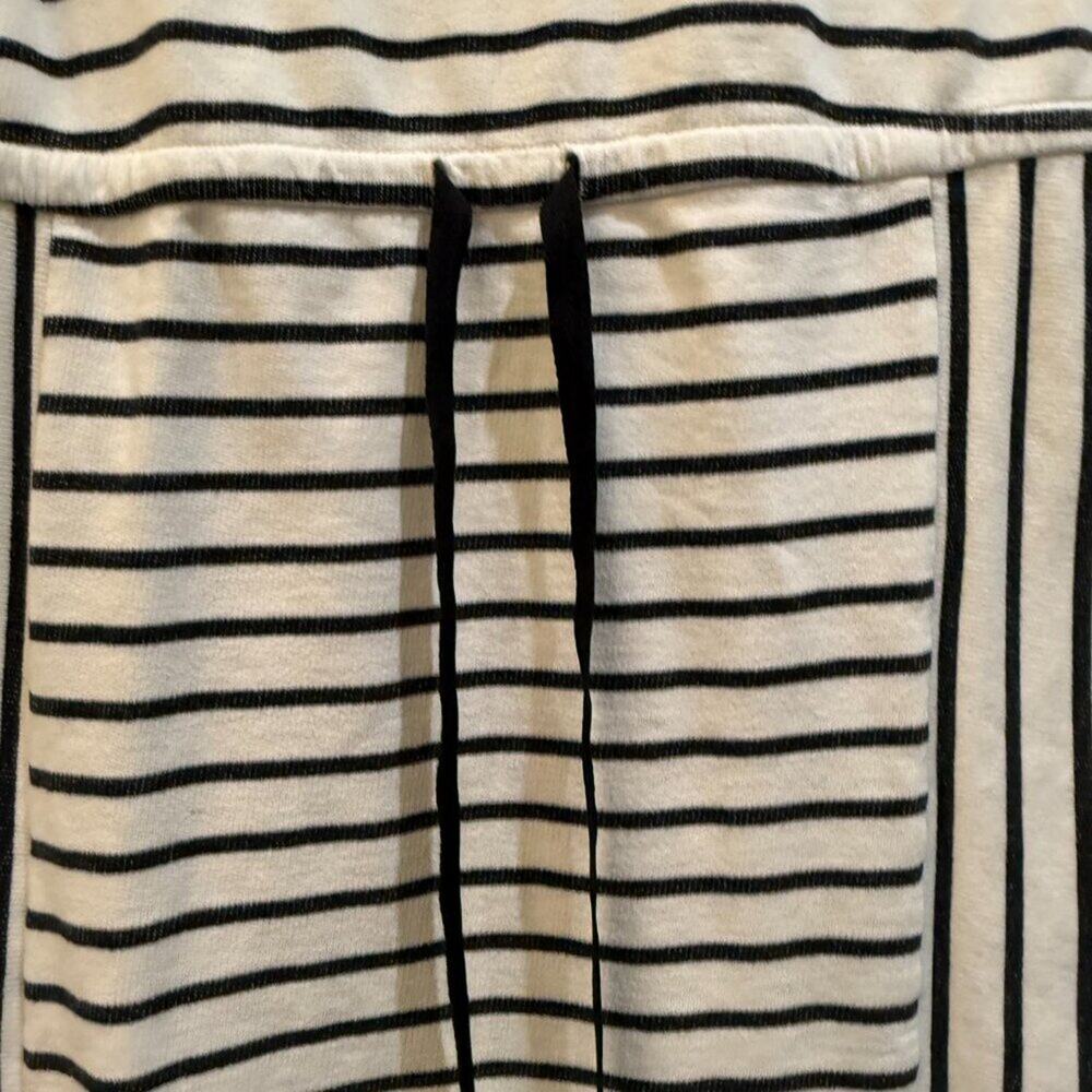 Hive & Honey Cream Black Stripe T-Shirt Dress Size M — Casual Everyday - Picture 3 of 9